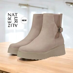 NEW, Naturalizer SOUL, Women's Jayda Wedge Chelsea Boots, 8W, Beige
